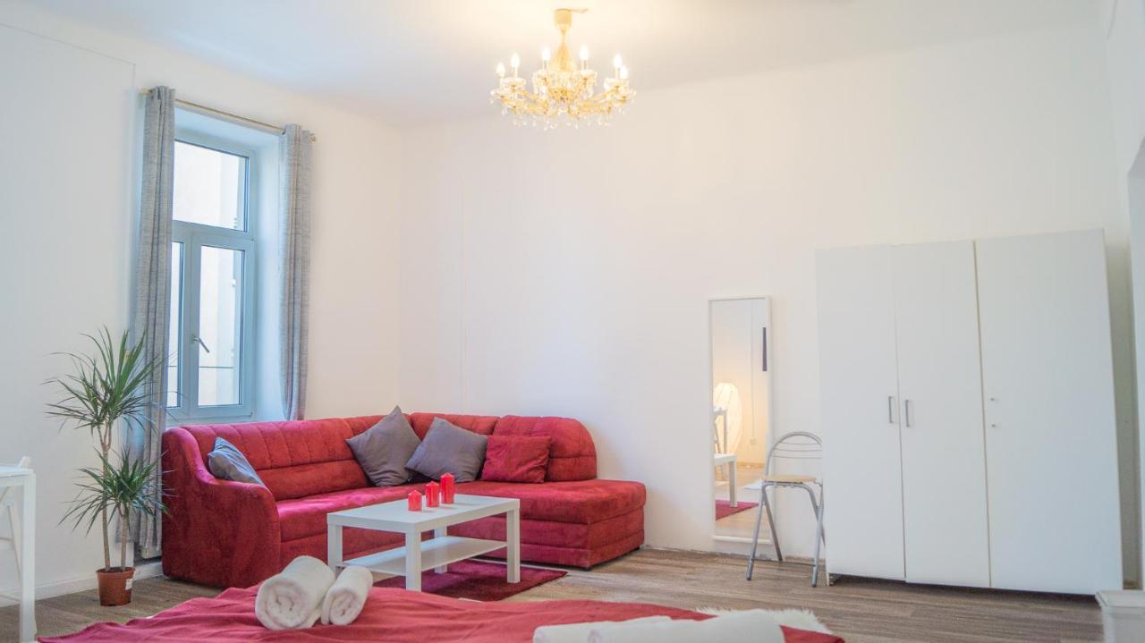Apartamento Spacious Shared Schoenbrunn