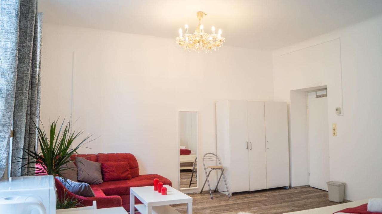 Spacious Shared Schoenbrunn * Viena