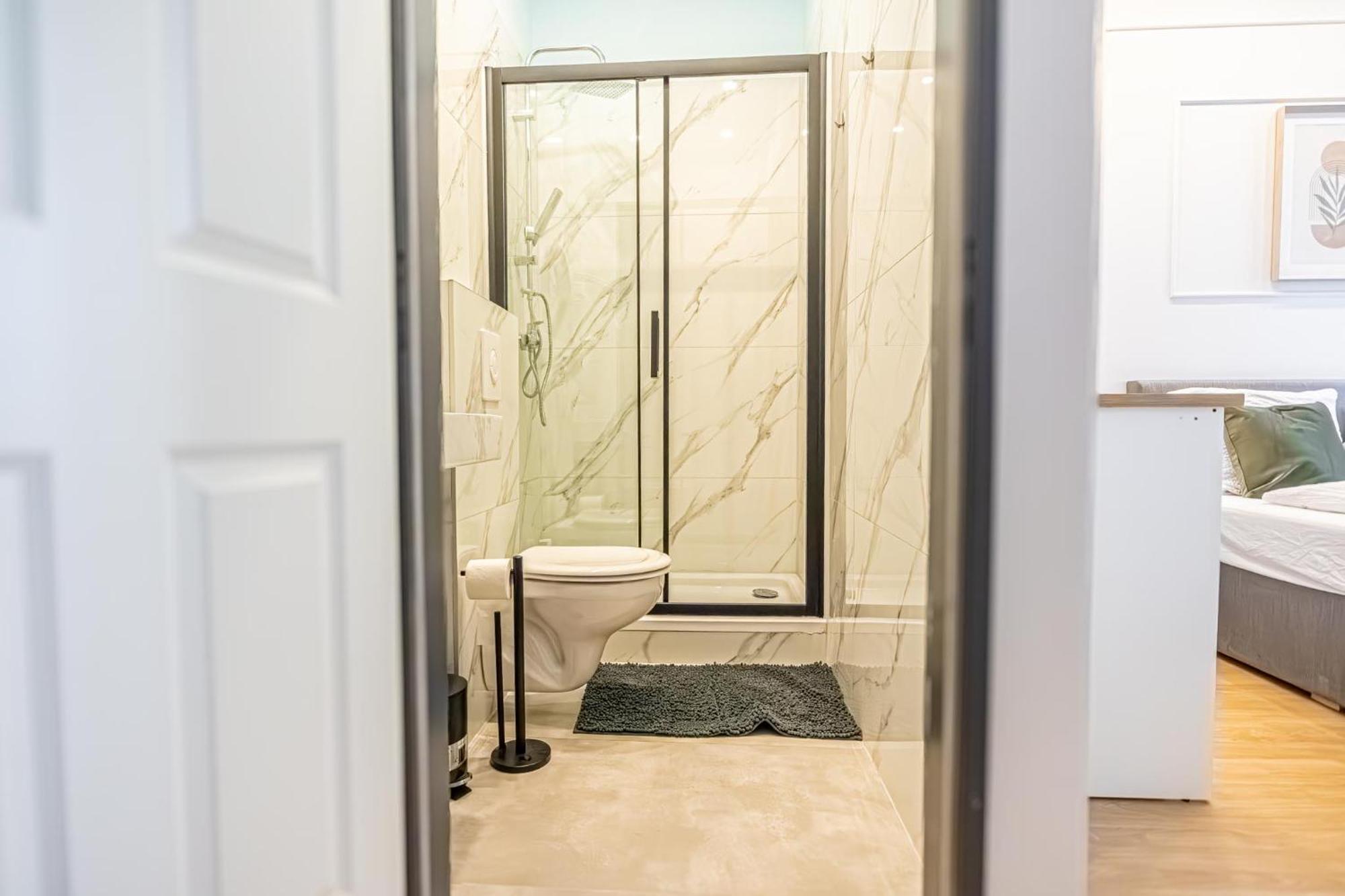 Spacious Shared Schoenbrunn Apartamento *