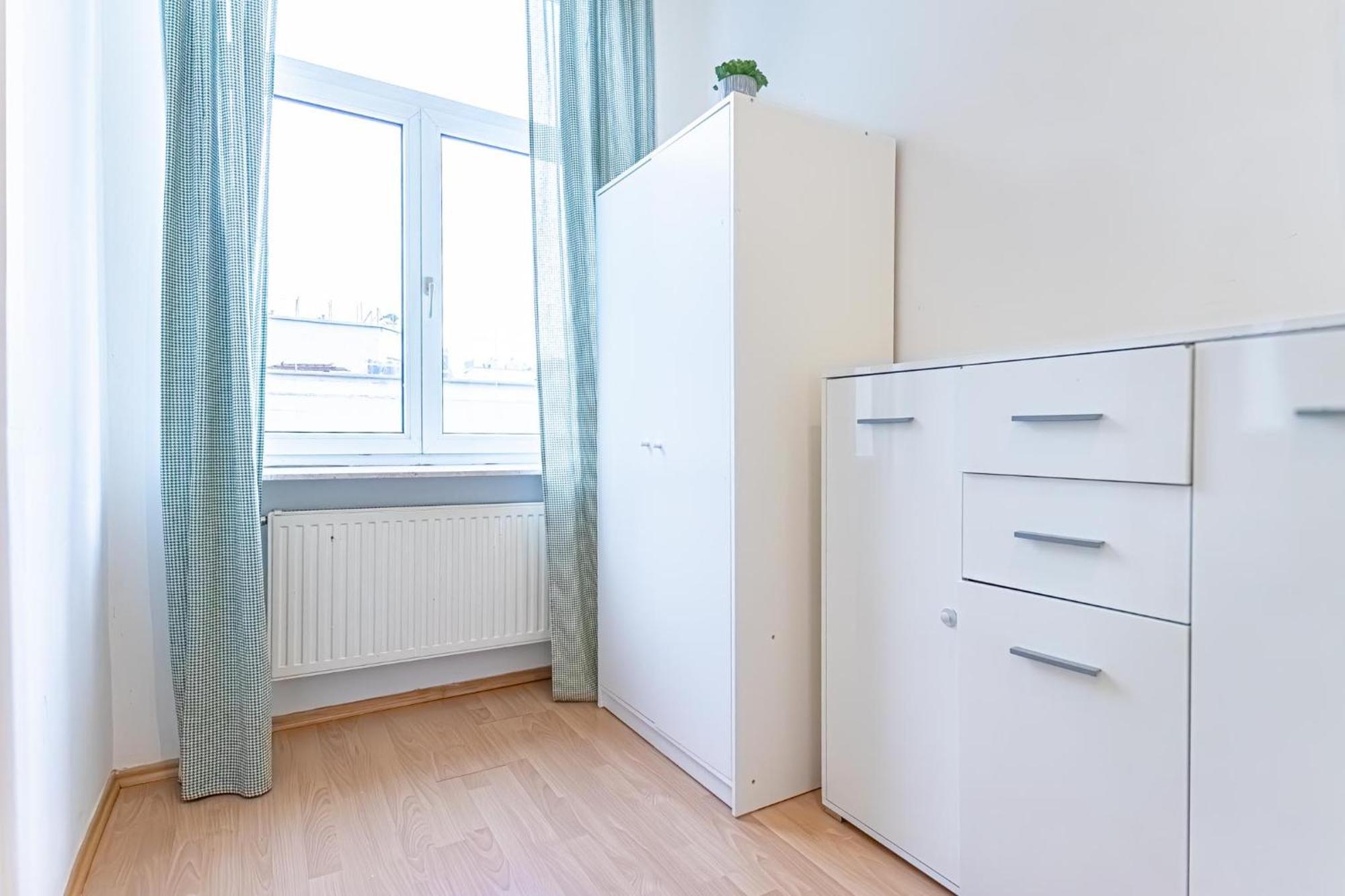 Spacious Shared Schoenbrunn * Viena