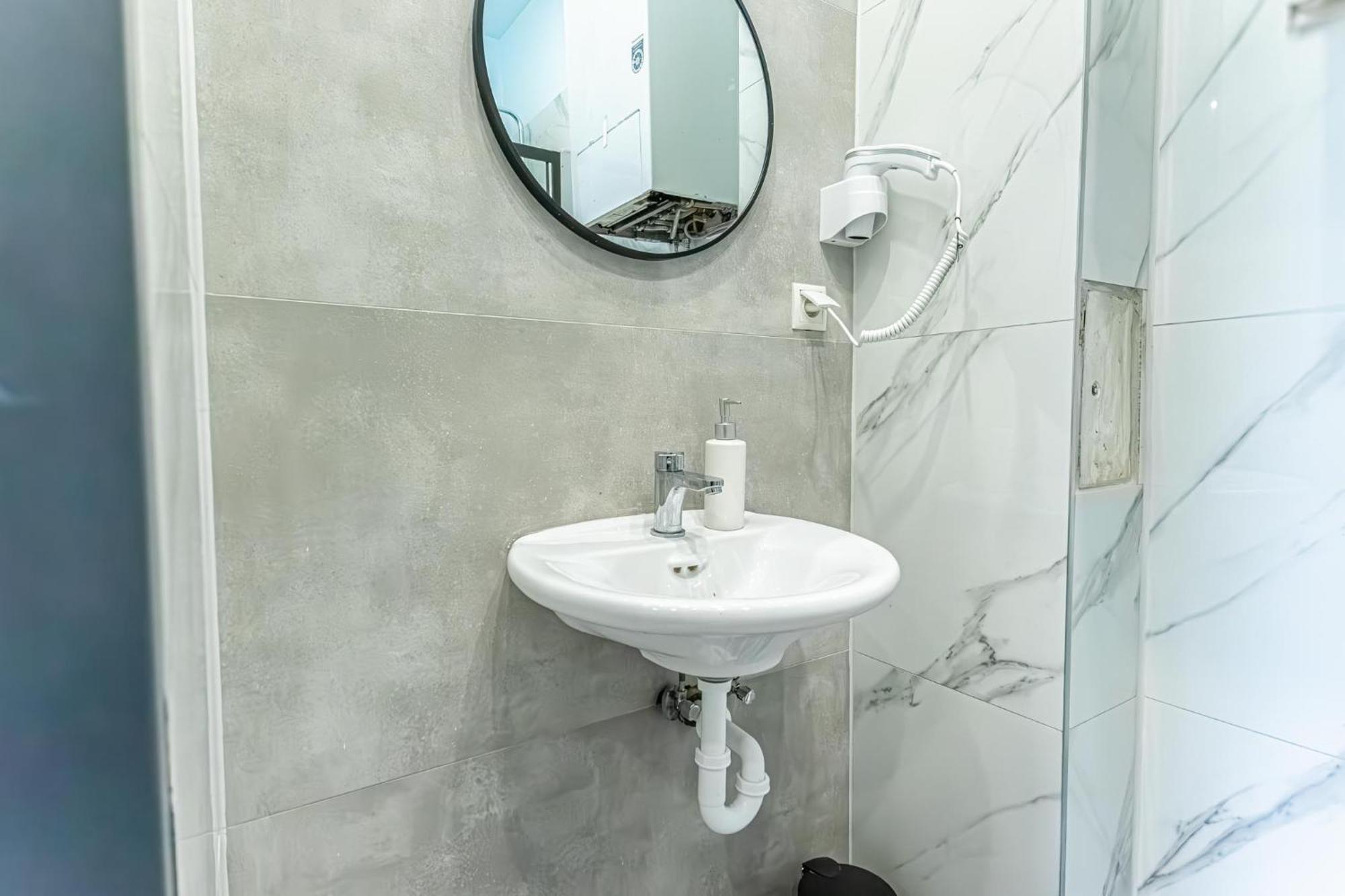 Spacious Shared Schoenbrunn Apartamento Viena