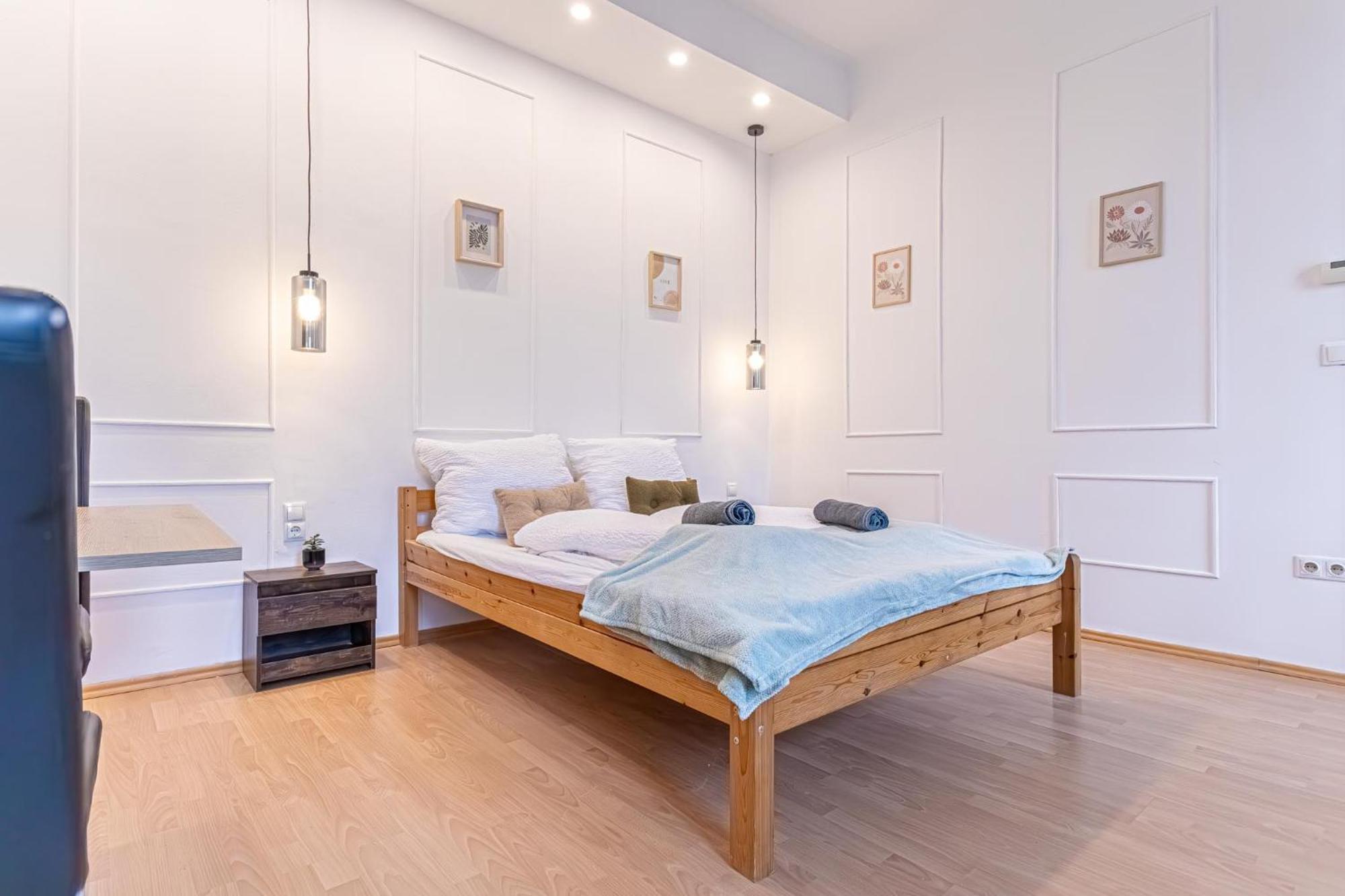 Spacious Shared Schoenbrunn Viena